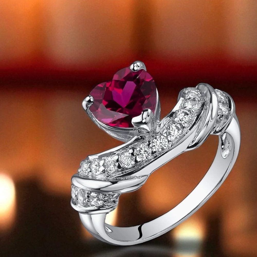 💗💗💗Luxury 925 Silver and Red‎ Garnet  Heart Ring